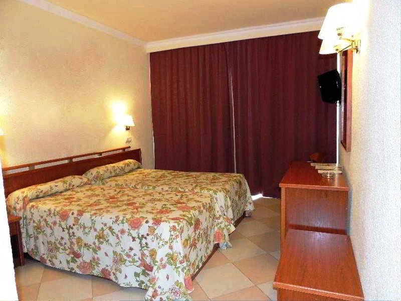 Ruleta Augustus Hotel Salou Exterior photo