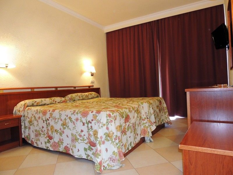 Ruleta Augustus Hotel Salou Exterior photo